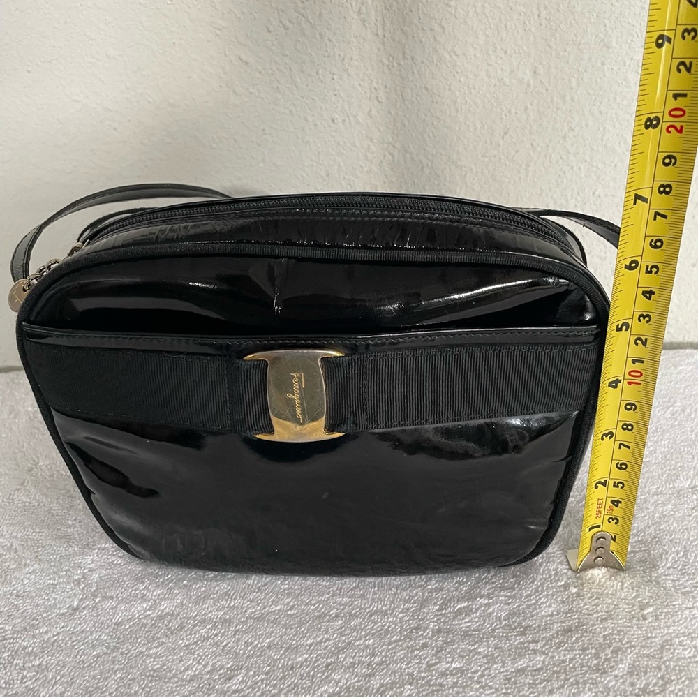 Salvatore Ferragamo Vintage Crossbody Bag Enamel Shoulder Vara - Picture 5 of 16